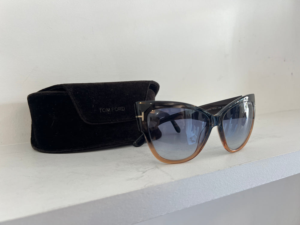 
                  
                    Tom Ford Anoushka sunglasses
                  
                