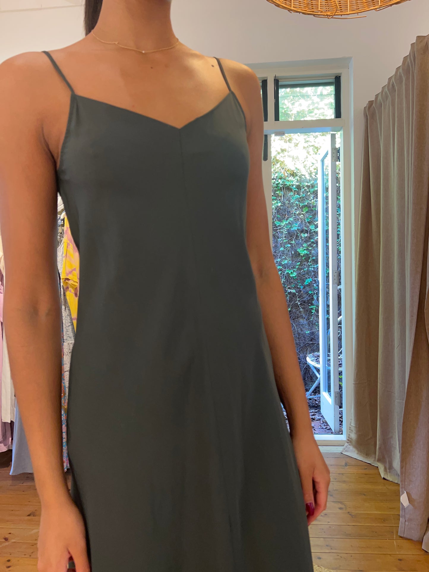 
                  
                    SCANLAN THEODORE	Khaki slip dress 10
                  
                