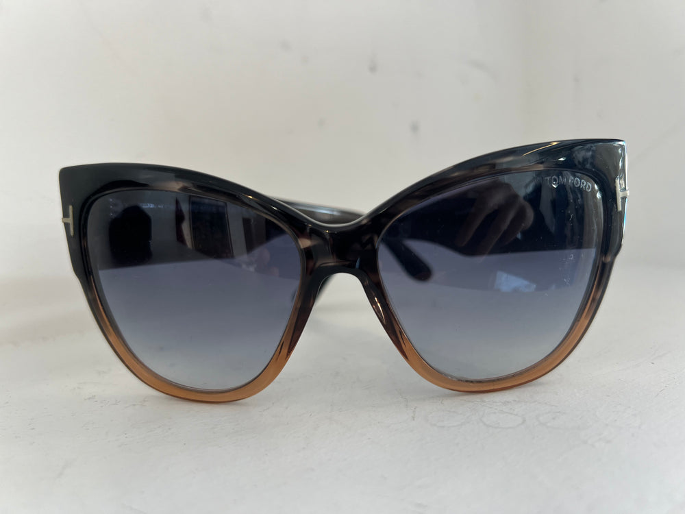 
                  
                    Tom Ford Anoushka sunglasses
                  
                