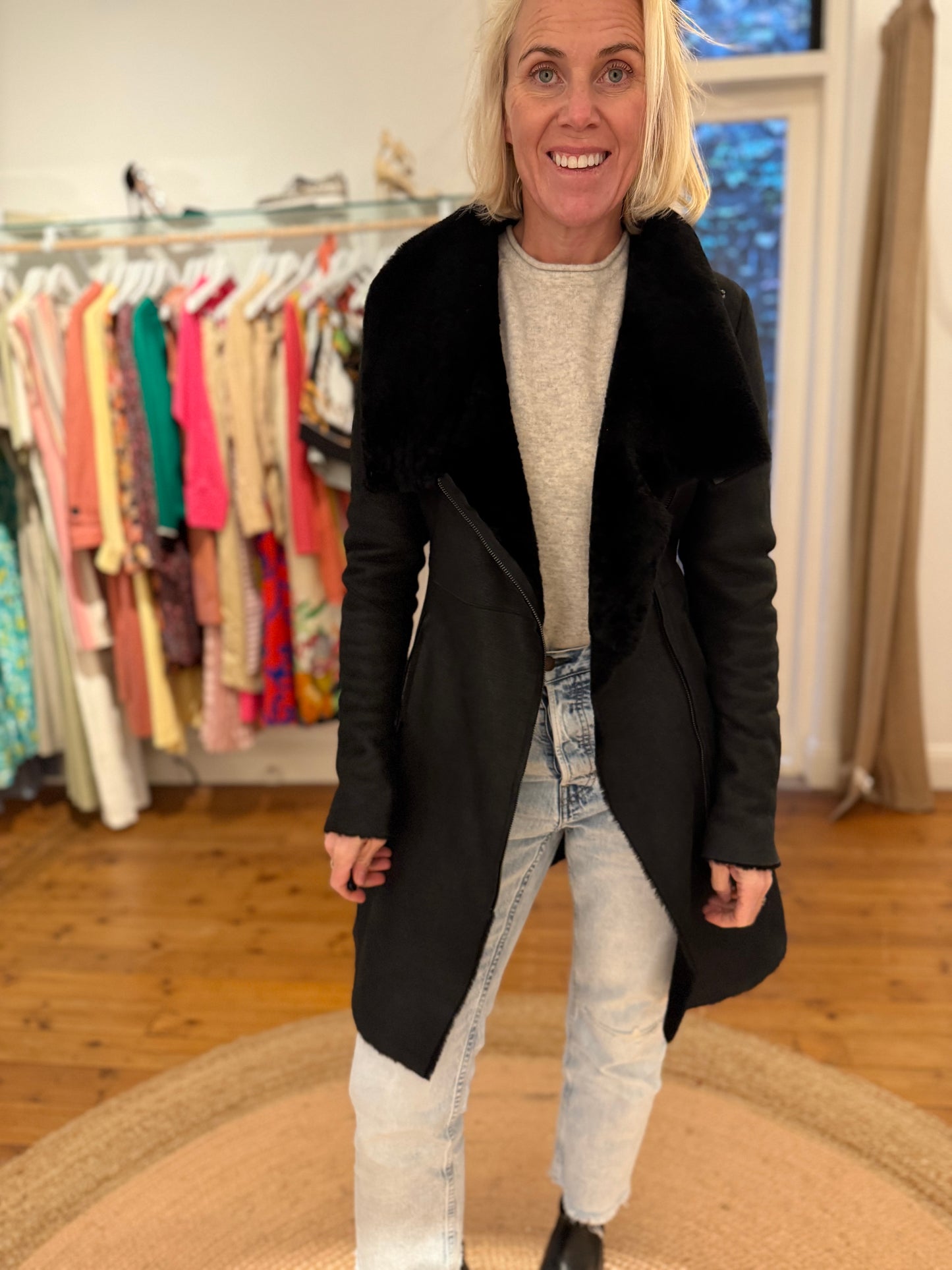 
                  
                    SCANLAN THEODORE Leather coat with shearling lining
                  
                