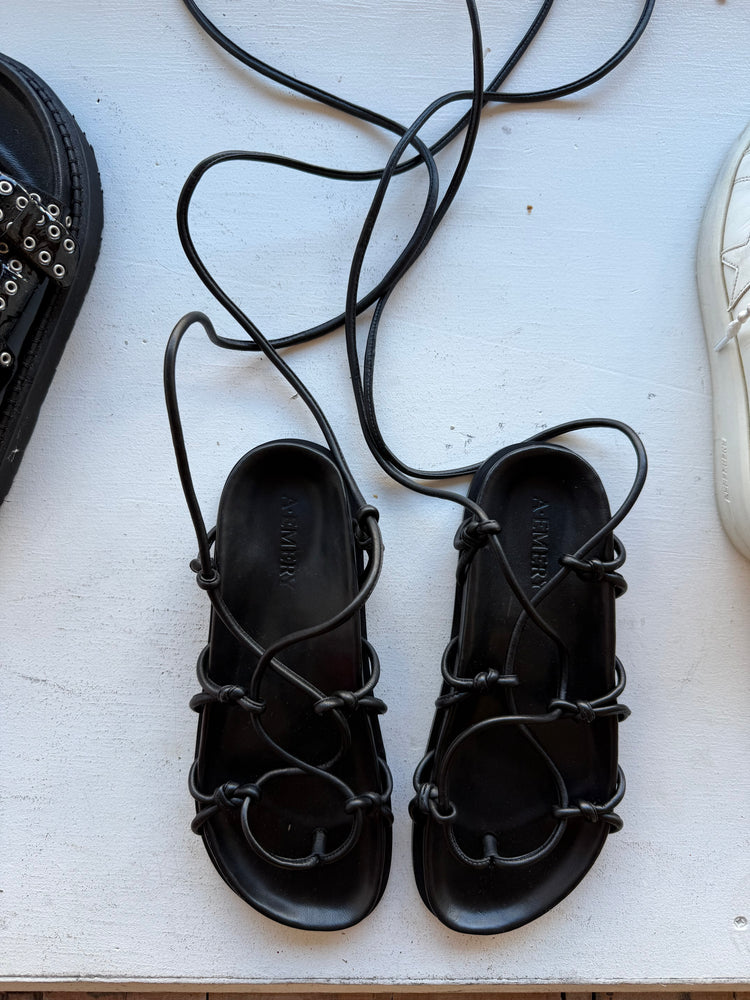 
                  
                    AEMERY Tuli Black Sandals Size 40
                  
                