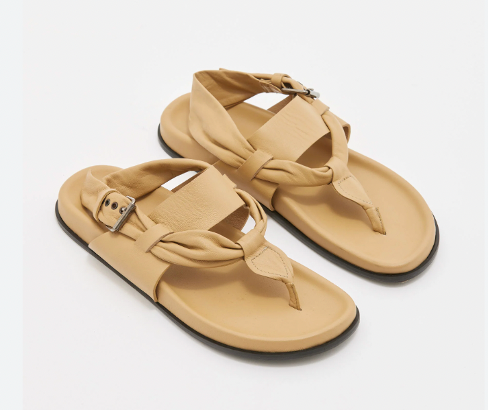 BASSIKE Tan leather sandals 40